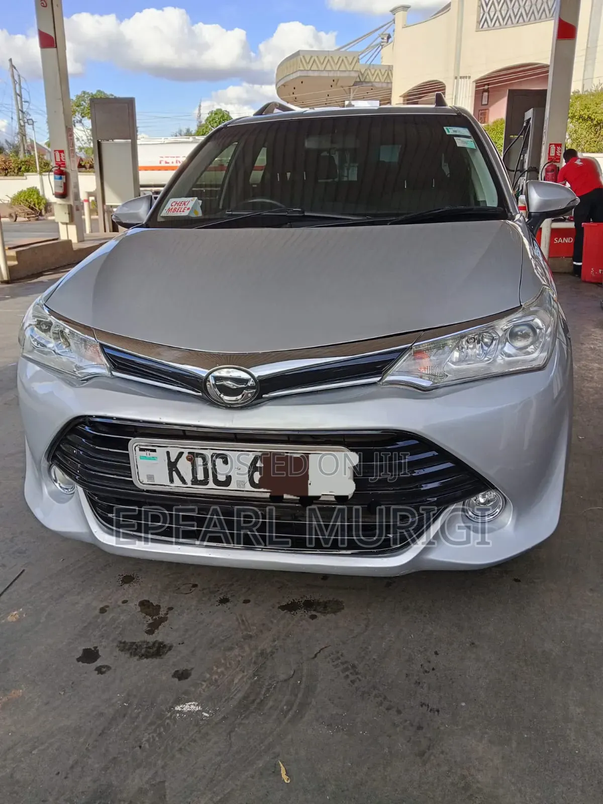 Toyota Corolla Fielder 1.5 Petrol FWD 2015 Silver