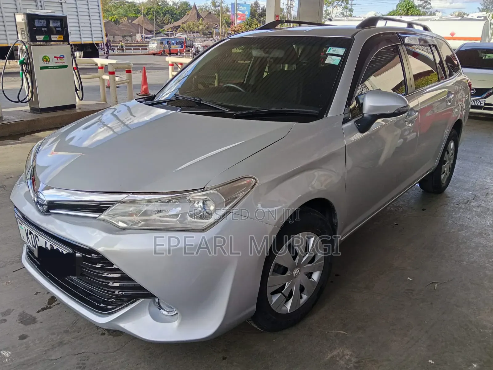 Toyota Corolla Fielder 1.5 Petrol FWD 2015 Silver