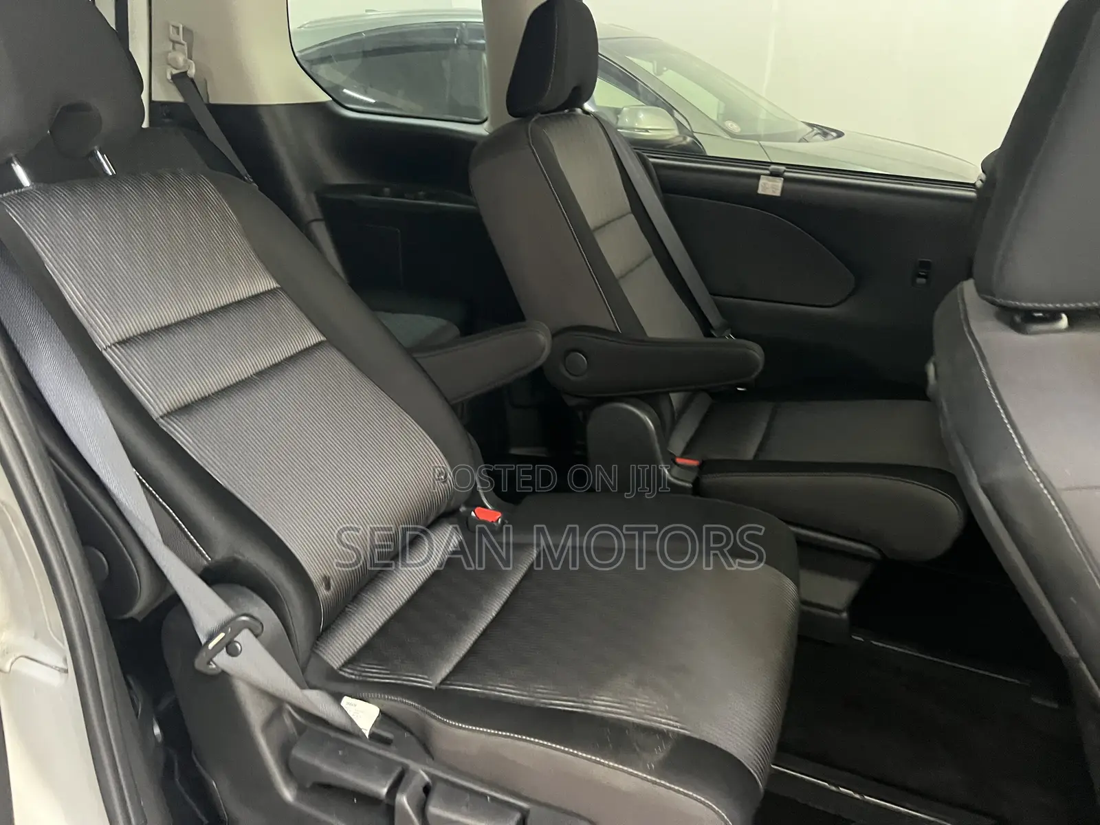 Nissan Serena 2019 Beige