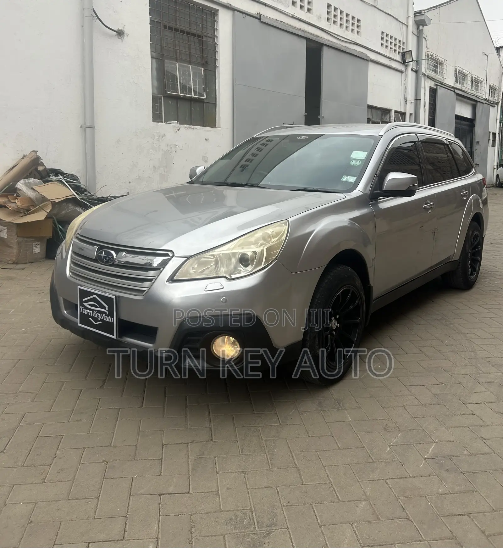 Subaru Outback 3.6R 2012 Silver