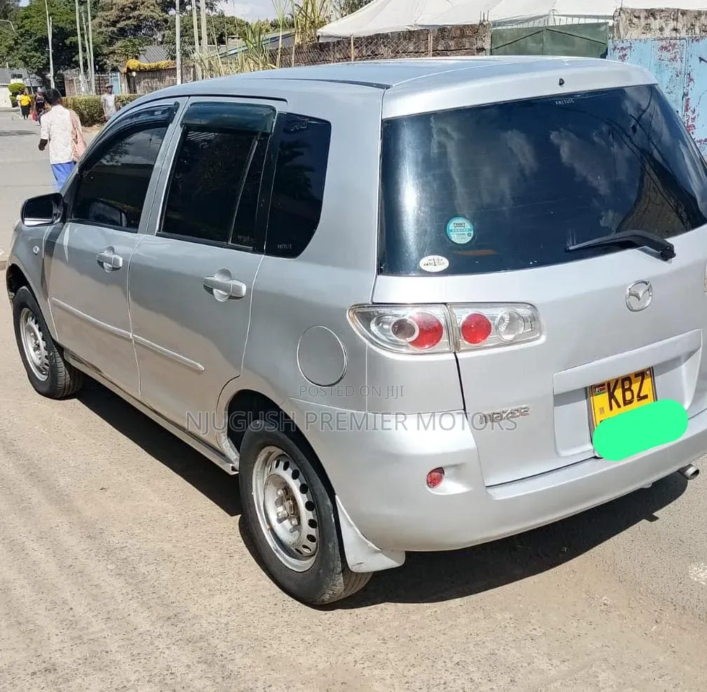 Mazda Demio 2007 Silver