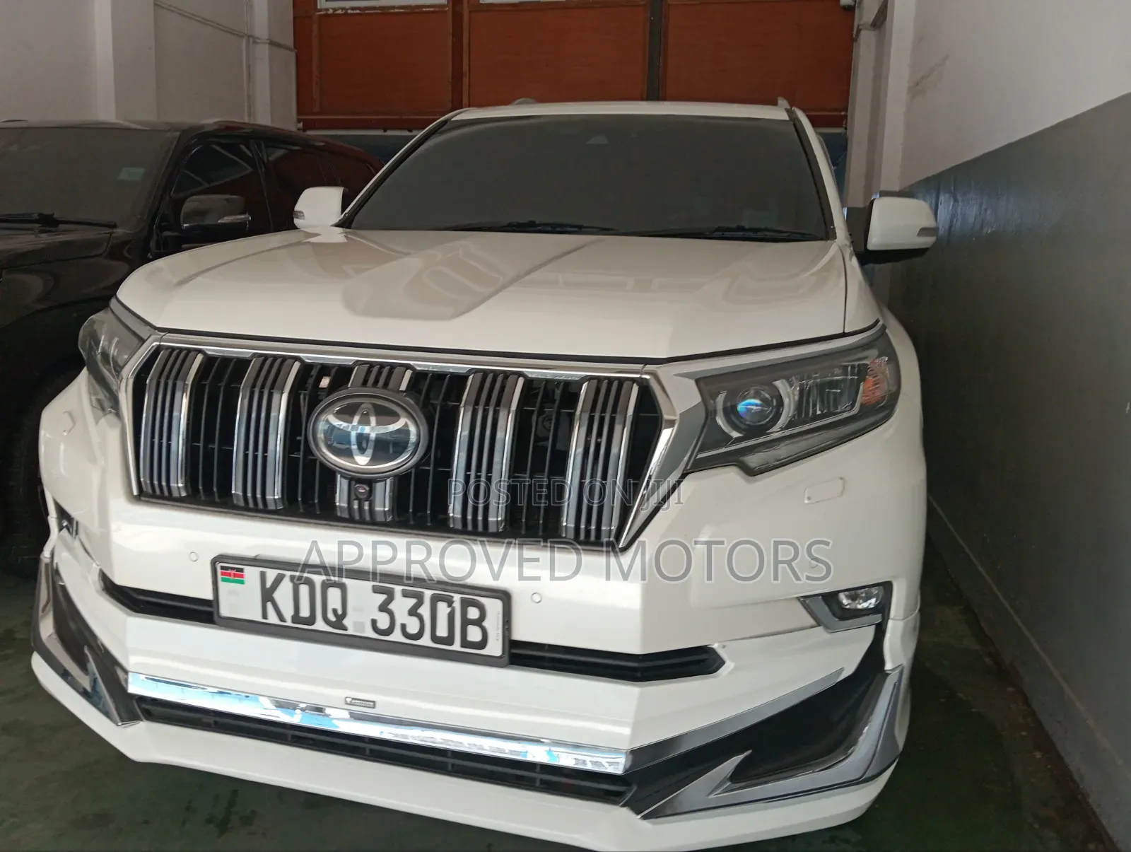 Toyota Land Cruiser Prado 2017 White