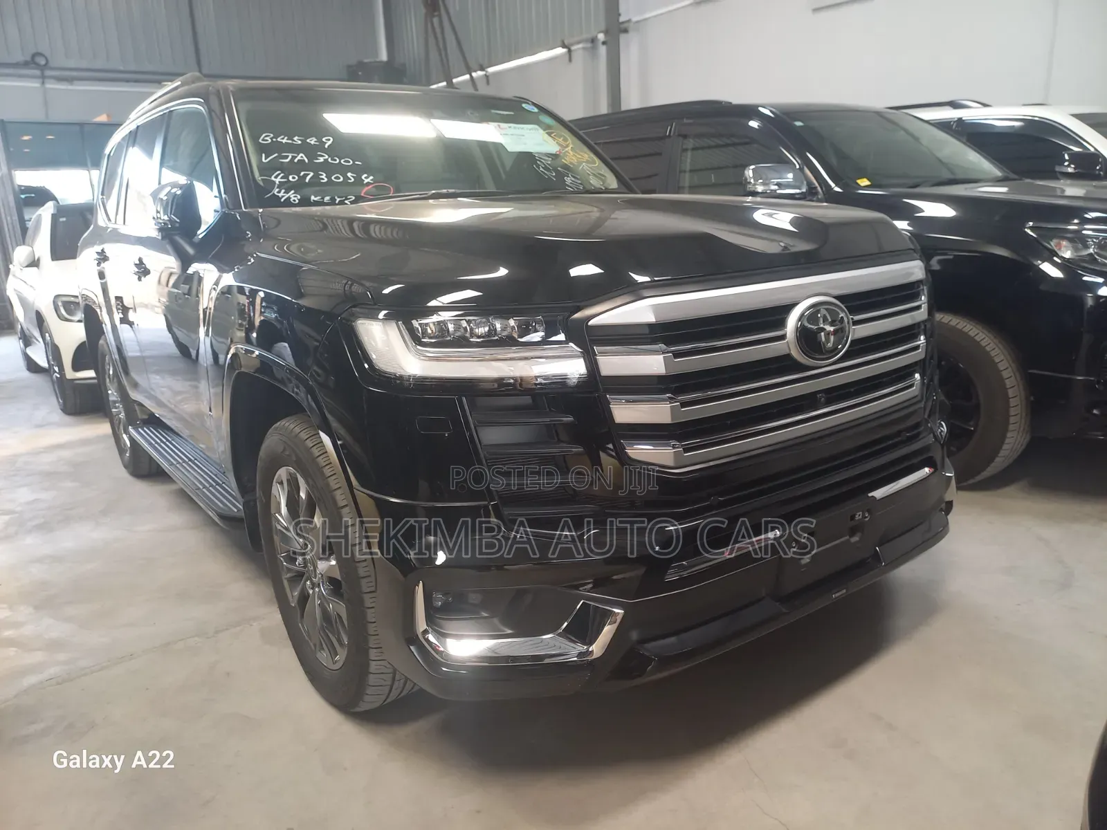 Toyota Land Cruiser LC300 2024 Black