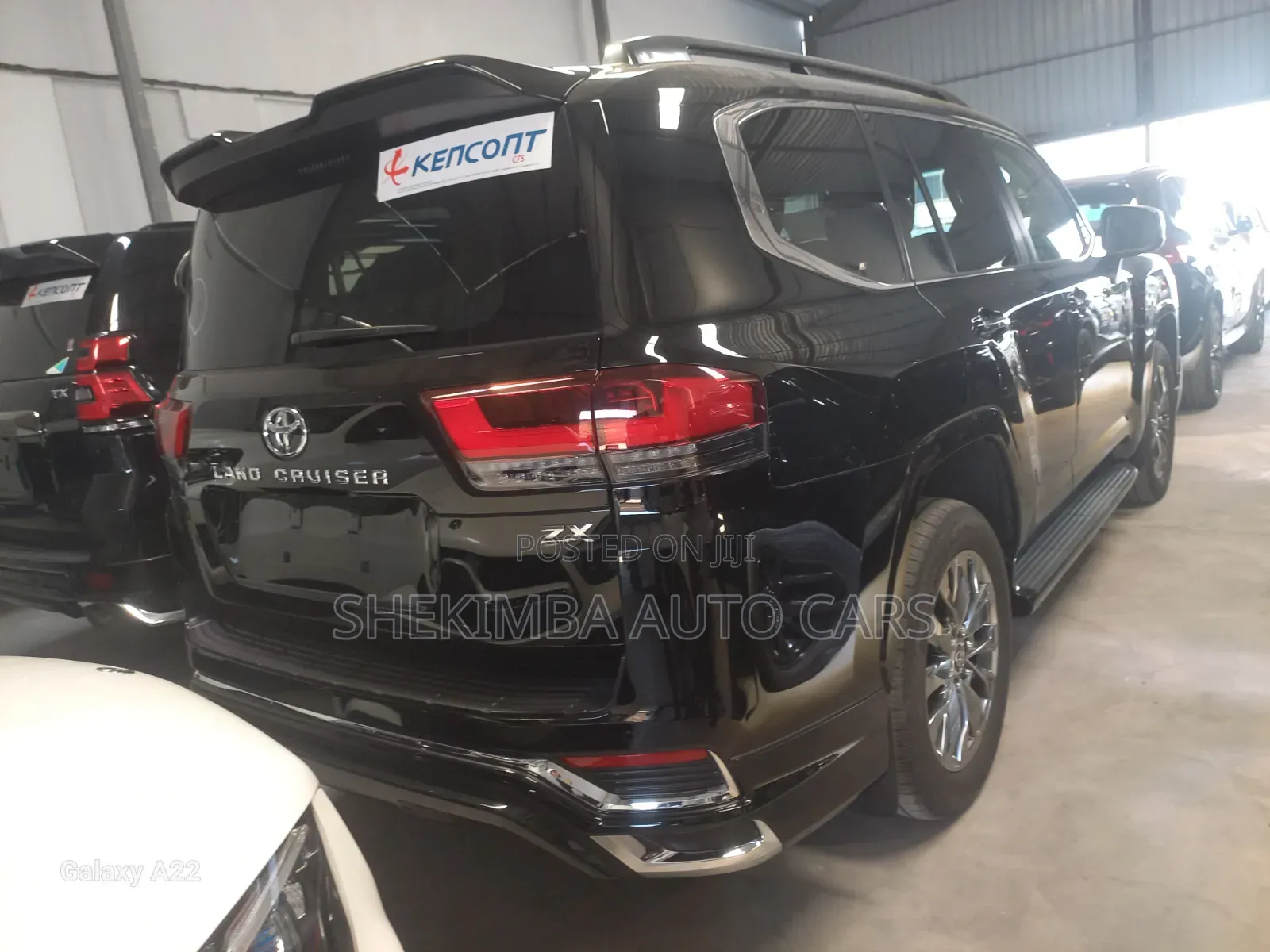 Toyota Land Cruiser LC300 2024 Black