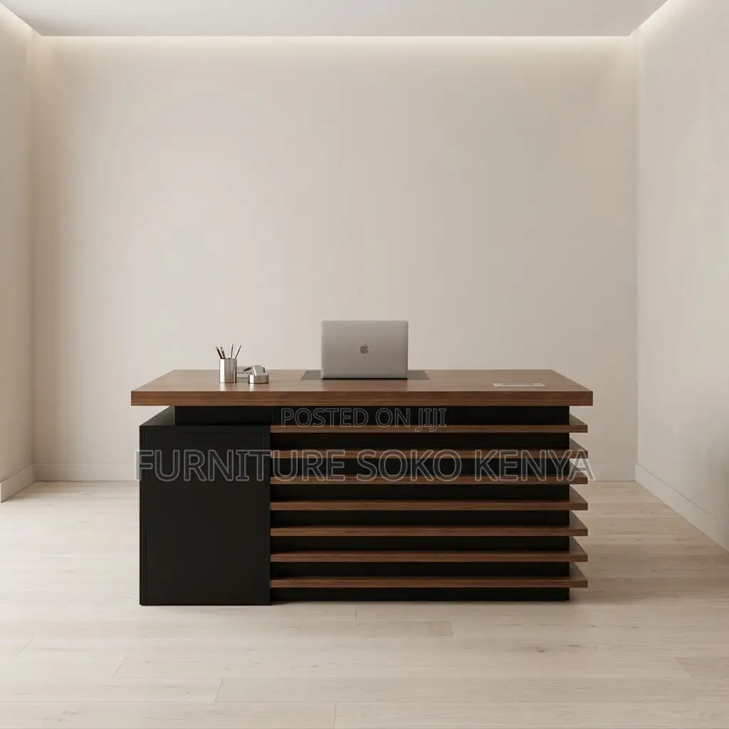 Executive Working Desk | 140cm Golden Modern Table