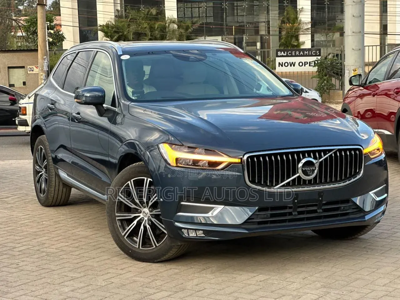 Volvo XC60 2020 Blue