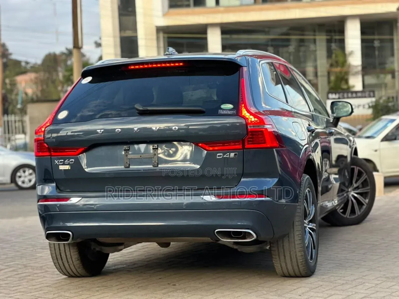 Volvo XC60 2020 Blue