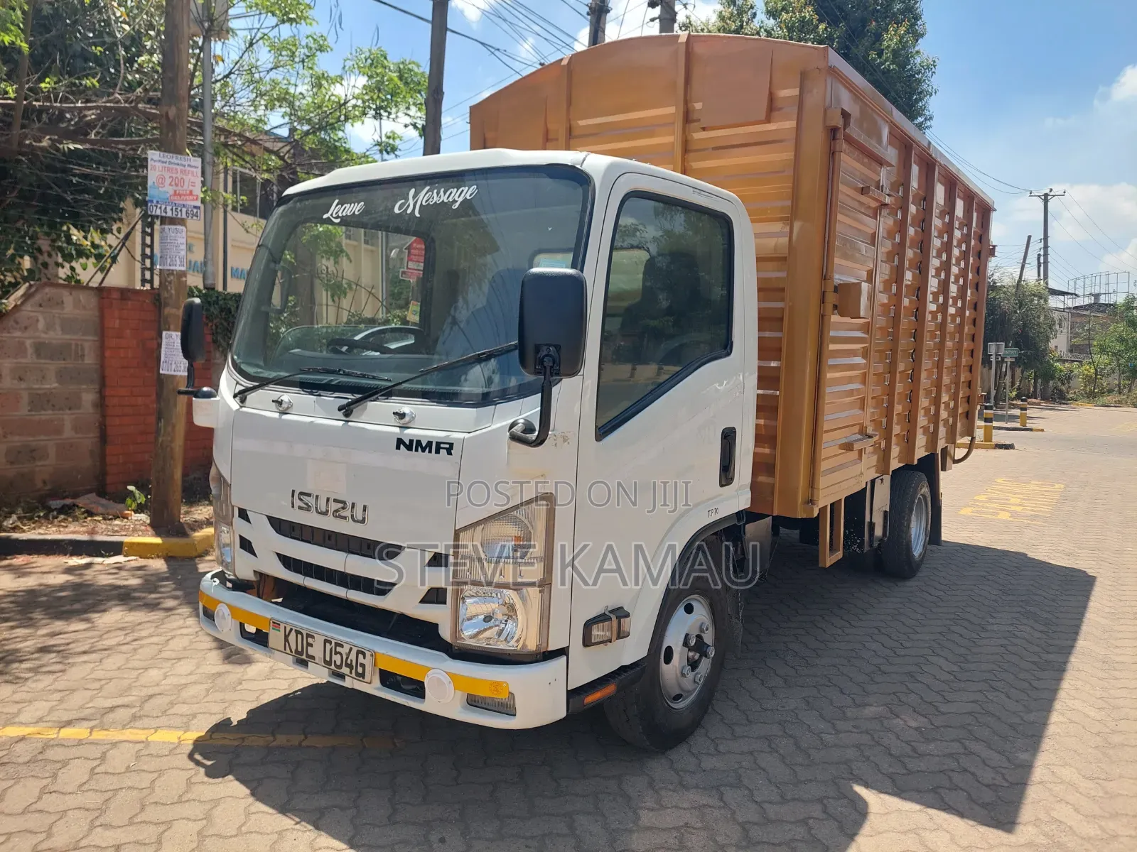 Isuzu NMR Kde