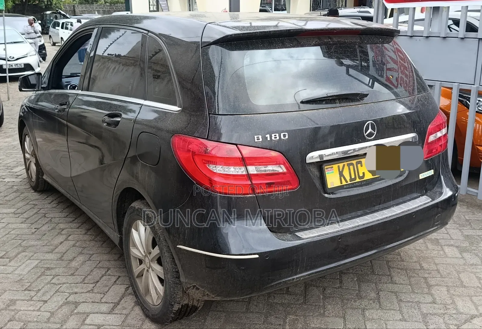 Mercedes-Benz B-Class 2016 Black