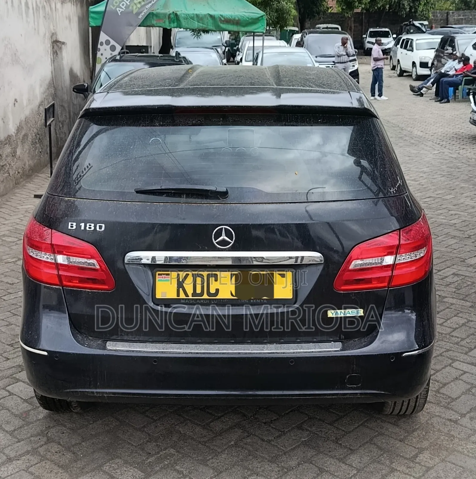 Mercedes-Benz B-Class 2016 Black