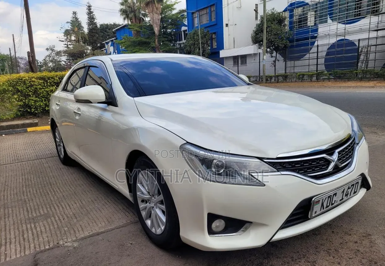 Toyota Mark X 2014 White