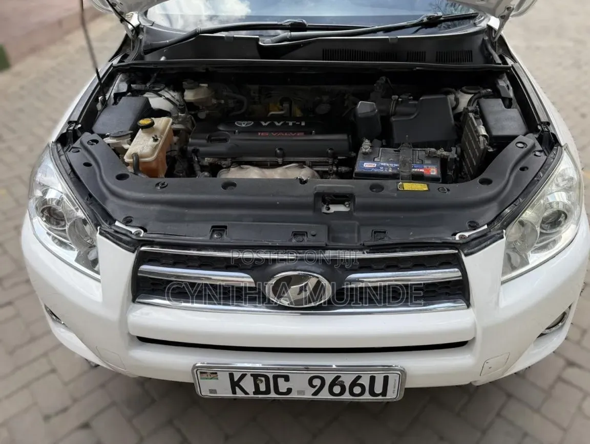 Toyota RAV4 2014 White