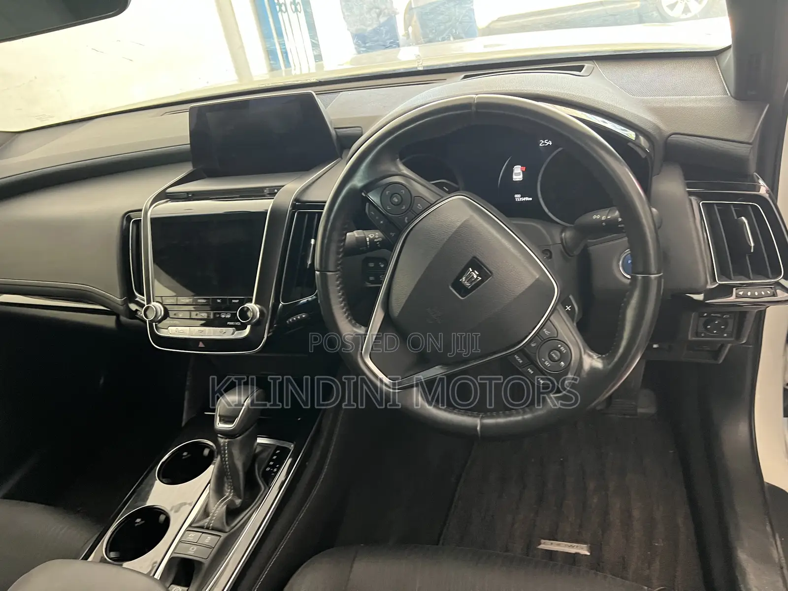 Toyota Crown 2019 White