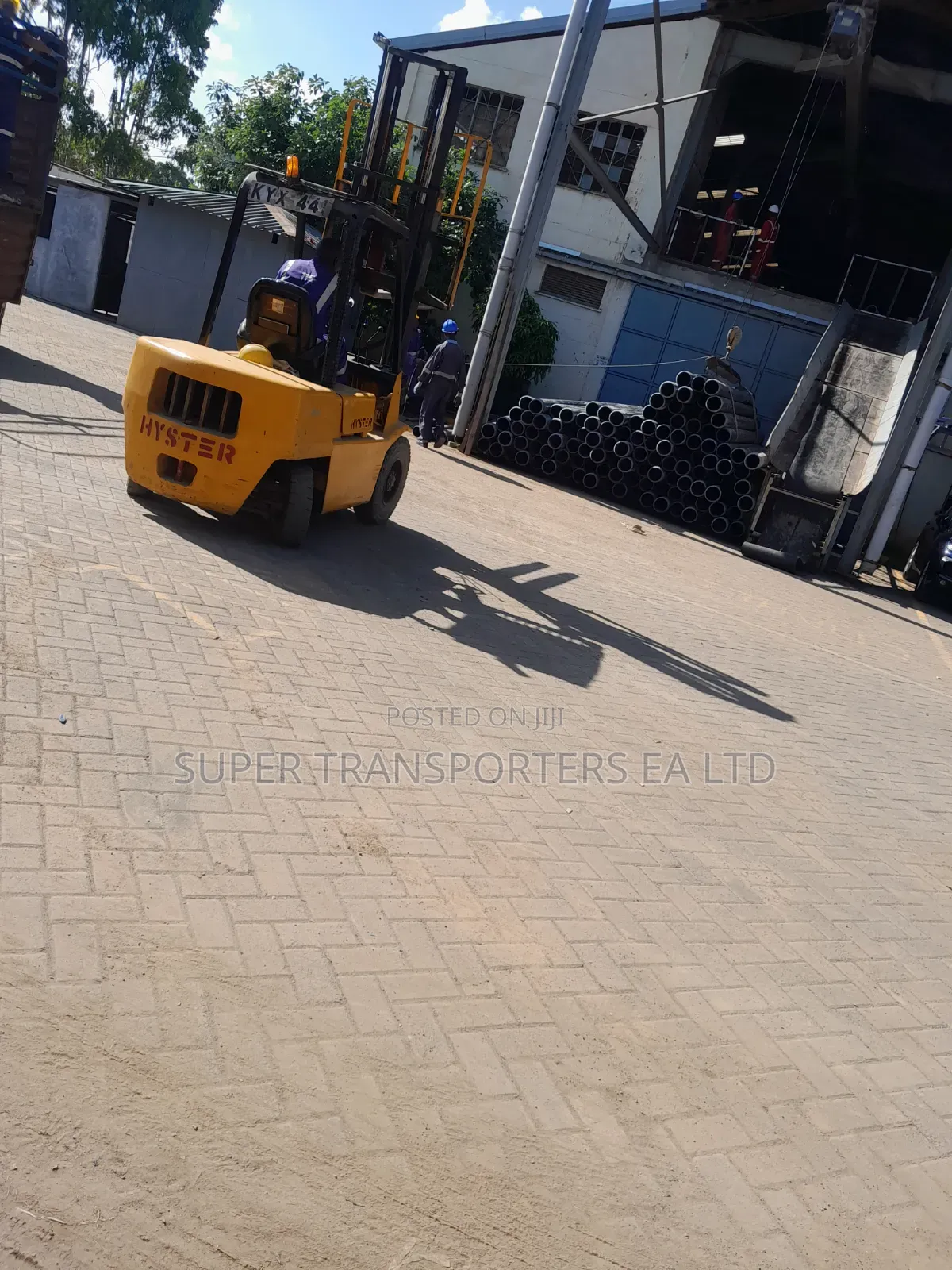 Logistics Consultants.dropside trailers.easy Loading and Offloading.