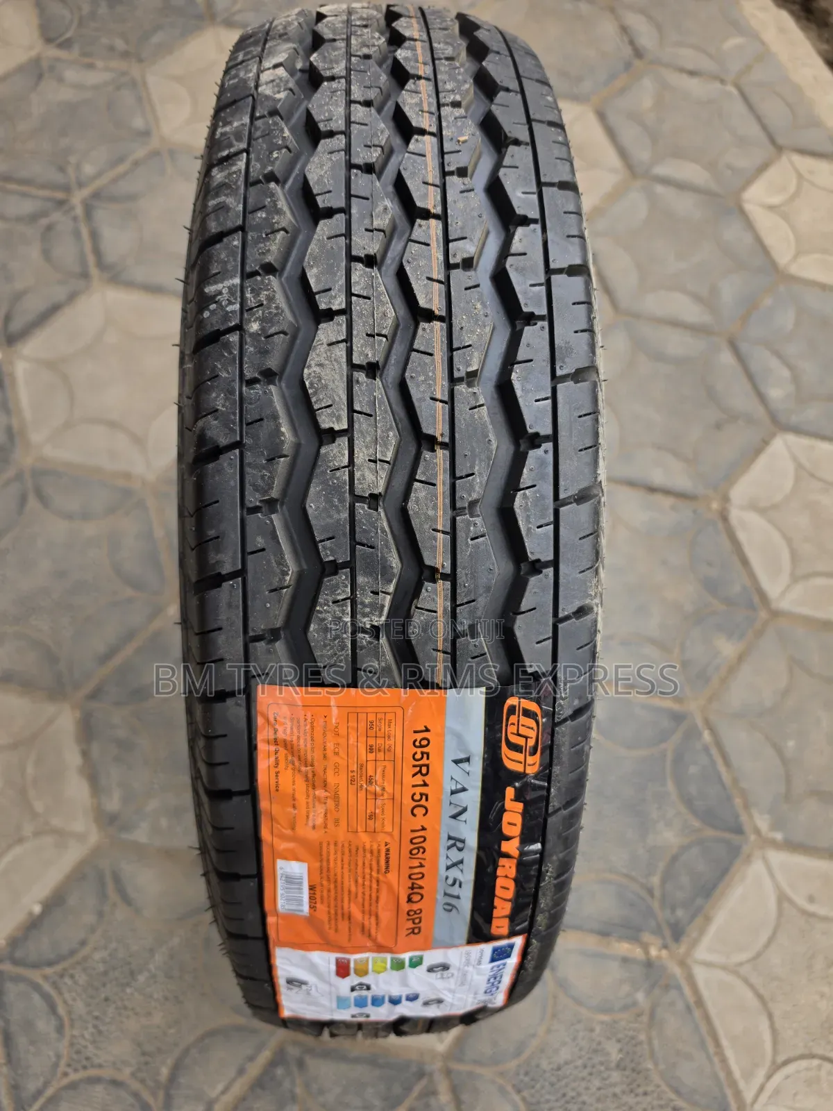 195 R15 Joyroad Tires(van 516)