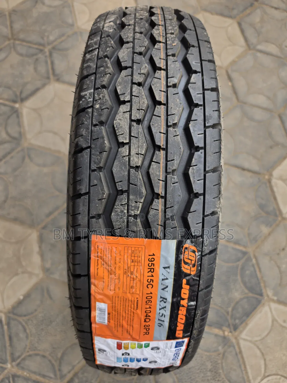 195 R15 Joyroad Tires(van 516)