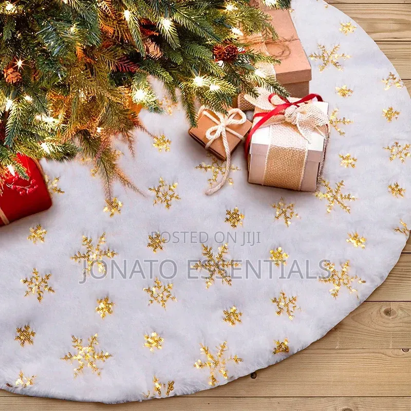 White Plush Christmas Tree Skirt 90cm Gold Snowflake Mat
