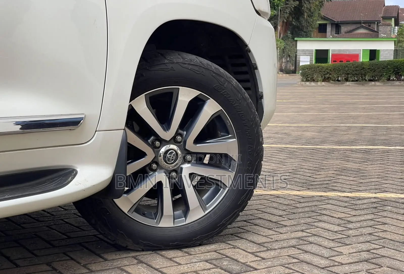 Toyota Land Cruiser Prado 2016 White
