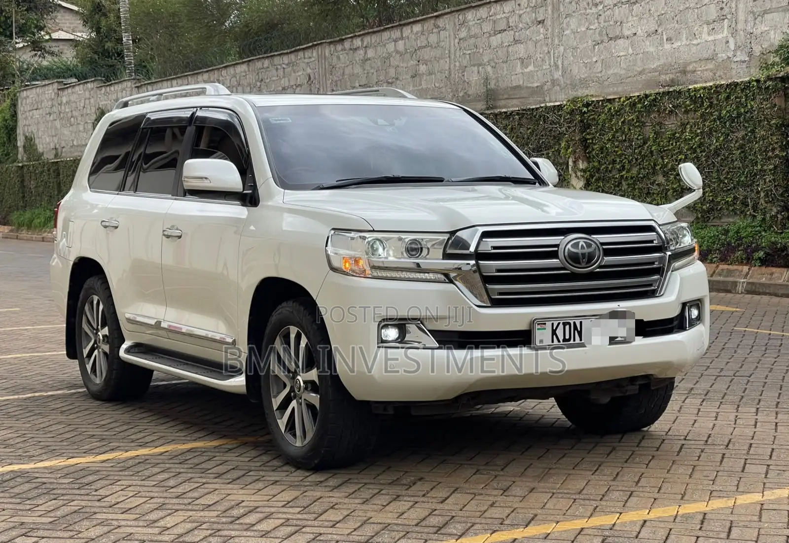 Toyota Land Cruiser Prado 2016 White