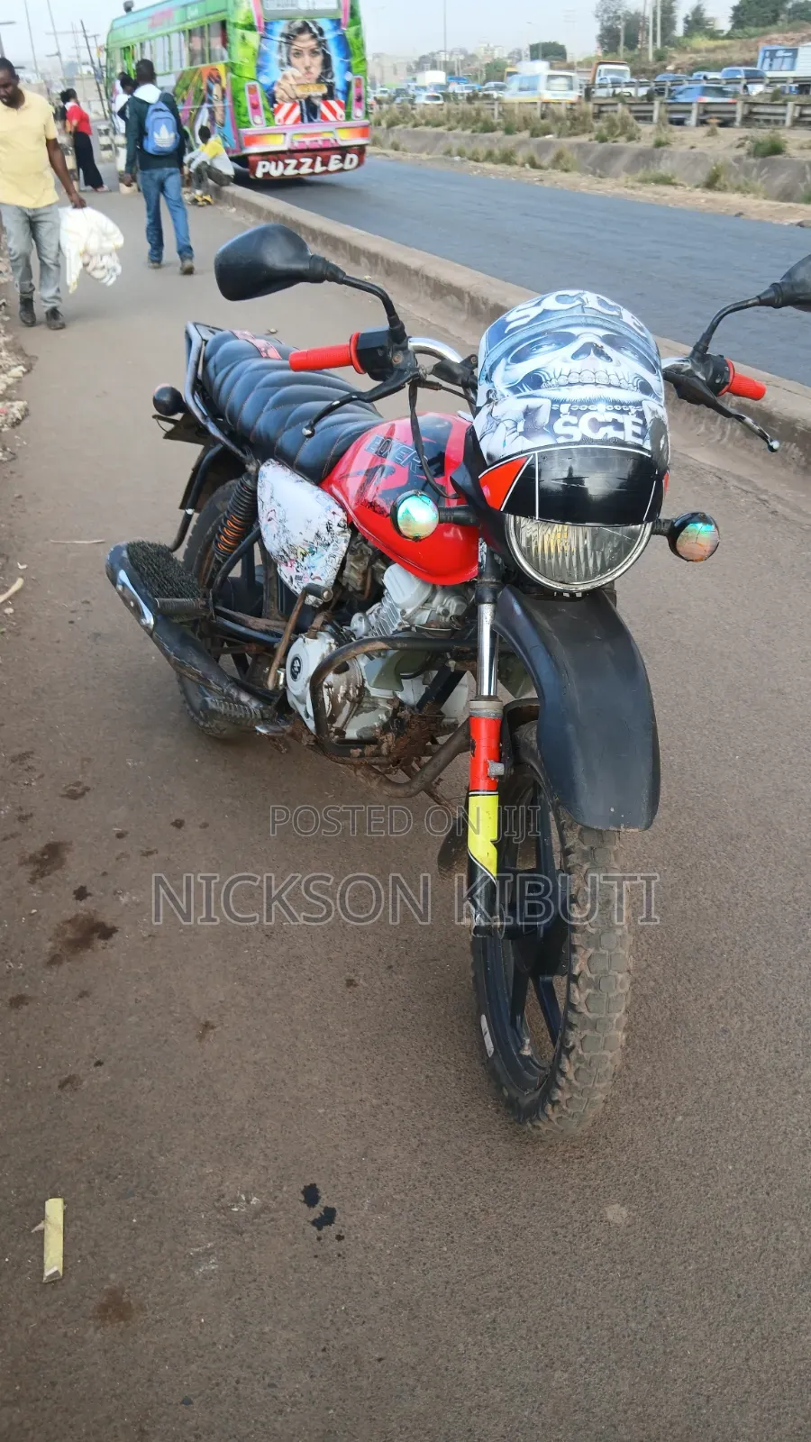 Bajaj Boxer 125 2024 Red