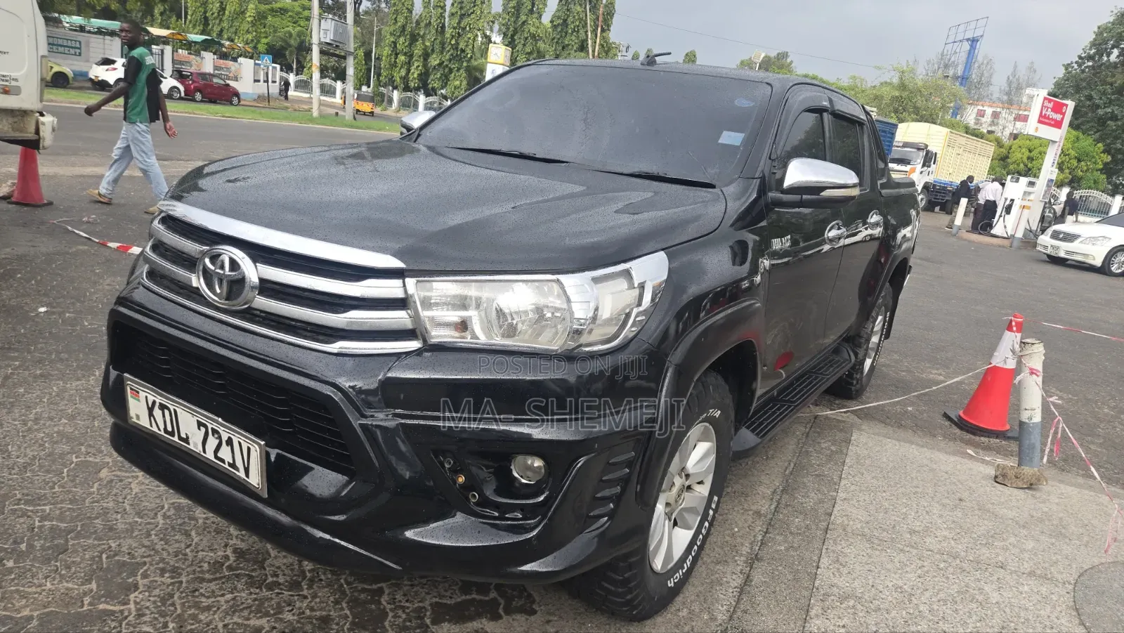 Toyota Hilux Revo Double Cab Deisel 2.8 RWD 2016 Black