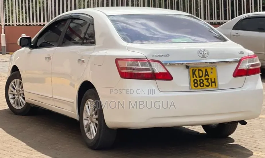 Toyota Premio 2014 White