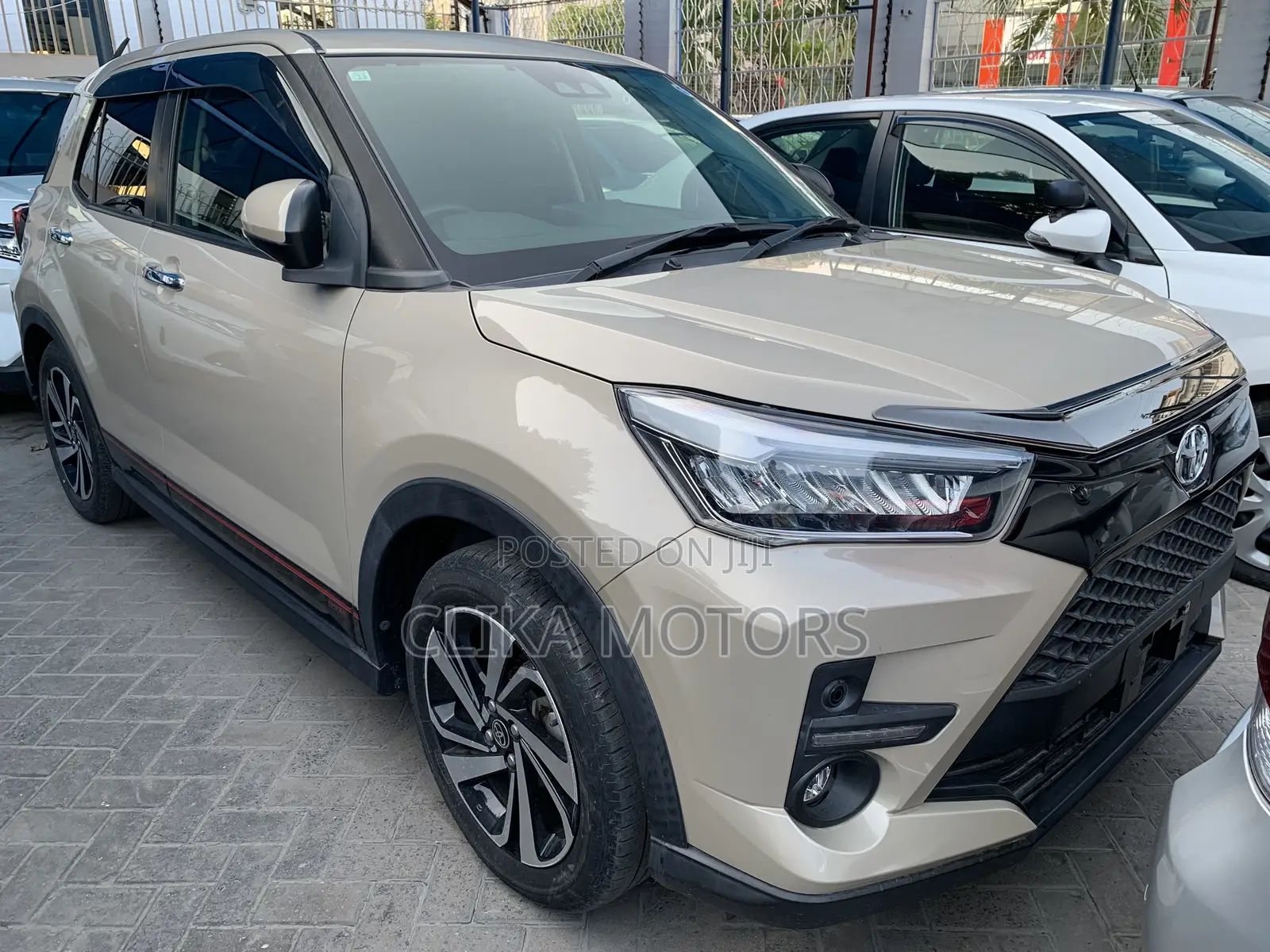 Toyota Raize 1.0 FWD 2020 Beige
