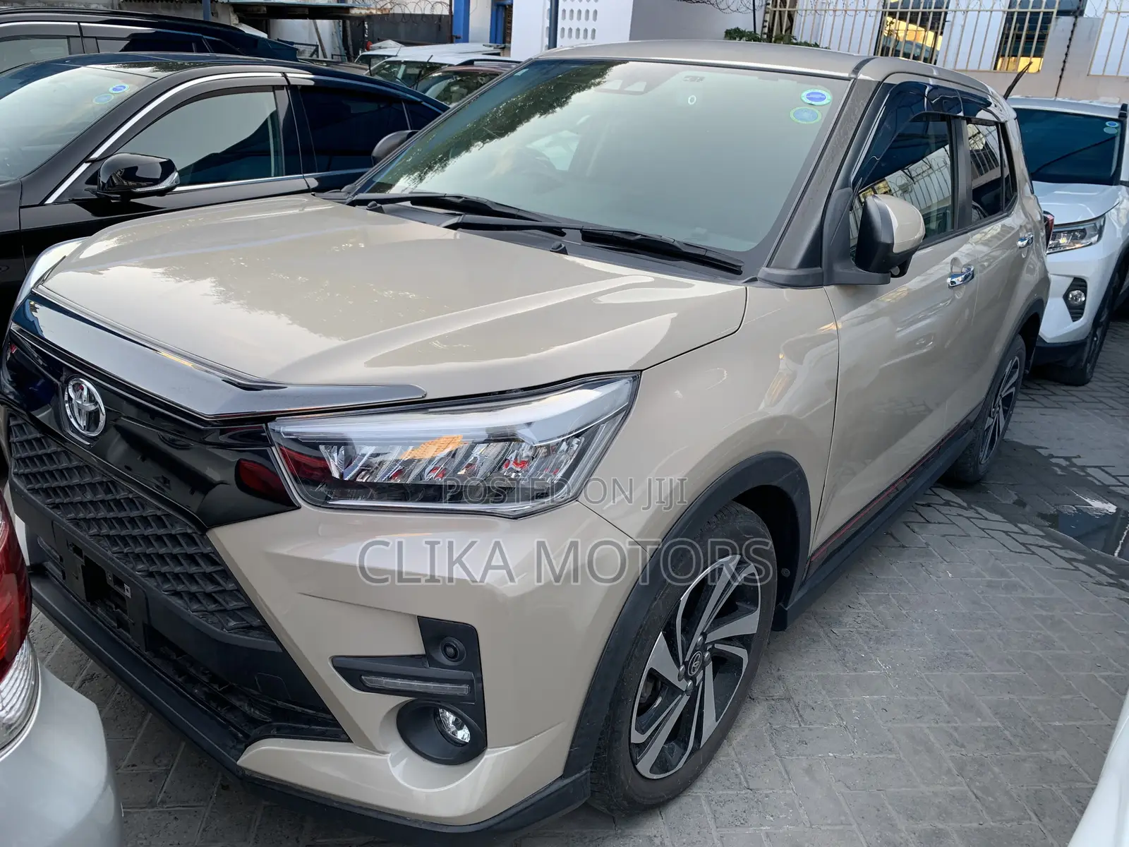 Toyota Raize 1.0 FWD 2020 Beige
