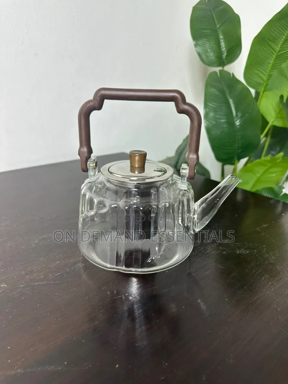 Ribbed Borosilicate Glass Teapot Square Wooden Handle