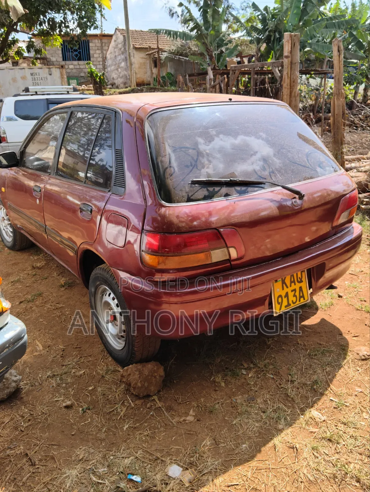 Toyota Starlet 1998 Red
