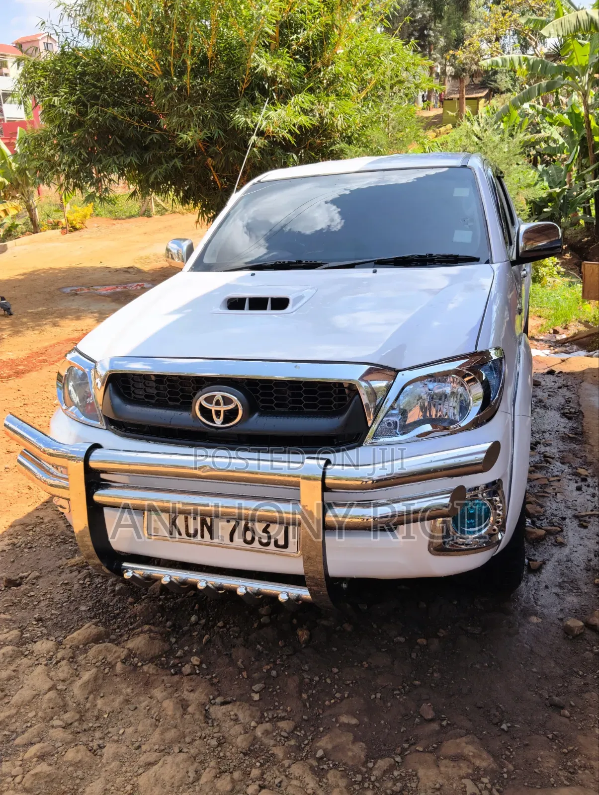 Toyota Hilux 2.5 D-4D SRX 2010 White