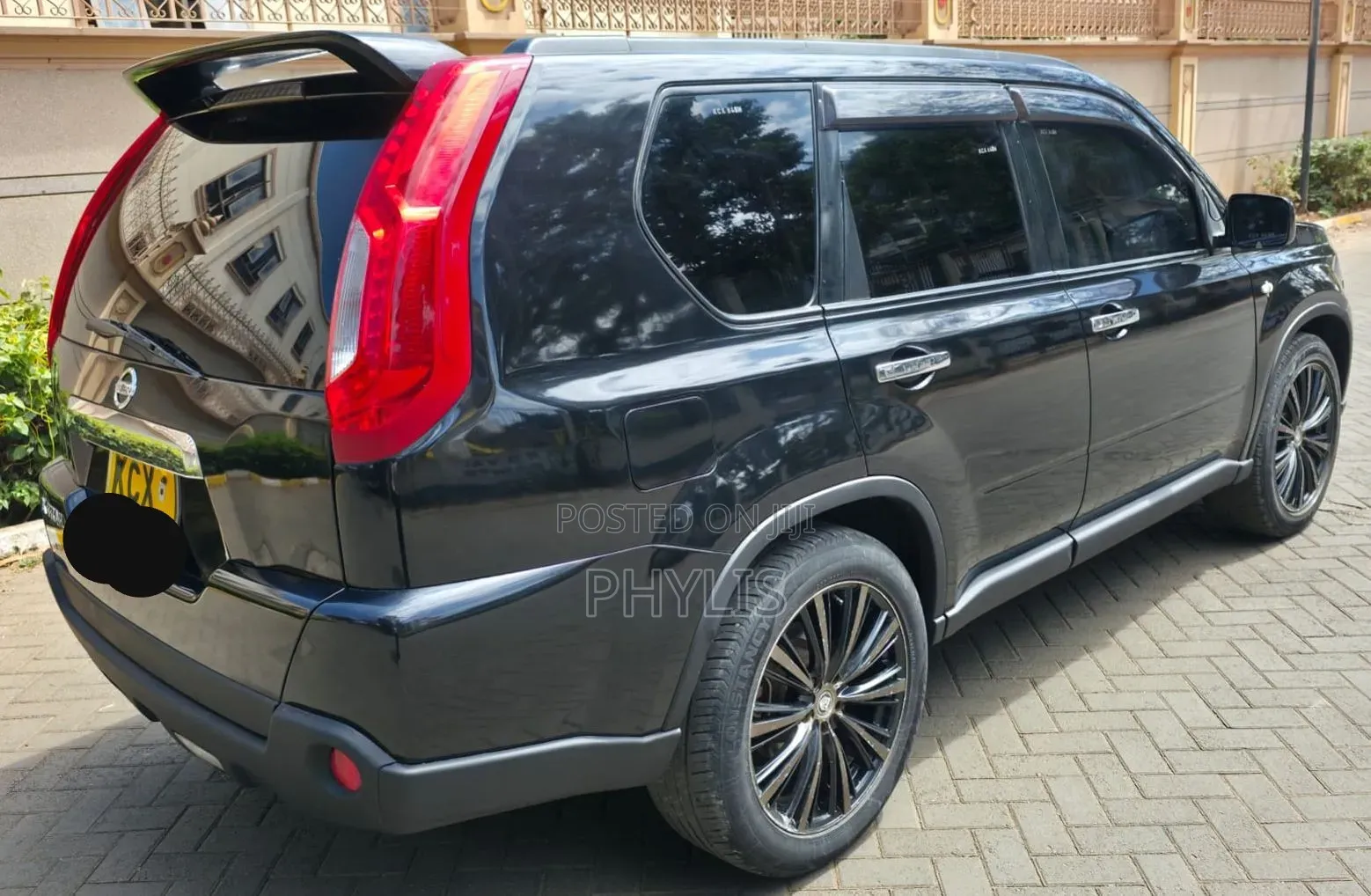 Nissan X-Trail 2012 Black