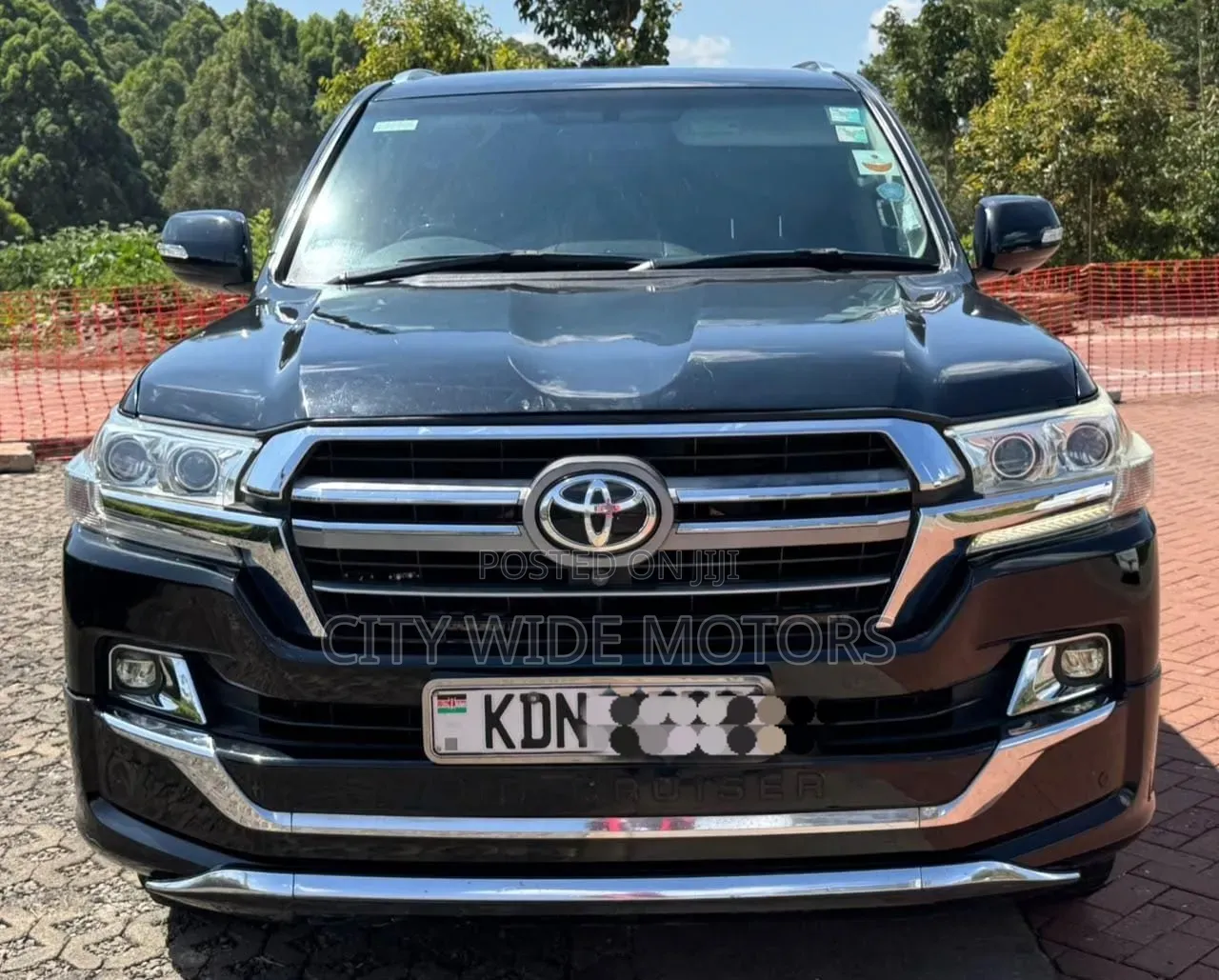 Toyota Land Cruiser 4.6 V8 ZX 2016 Black