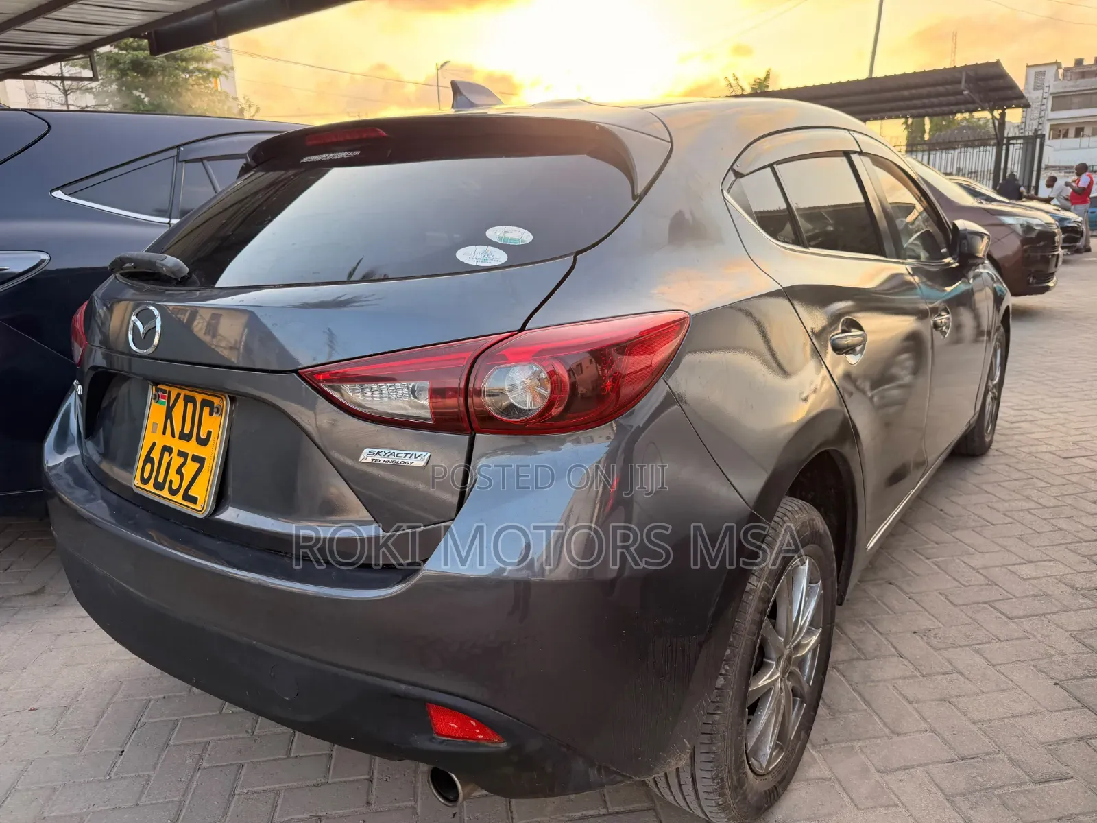 Mazda Axela SV Premium 2014 Gray