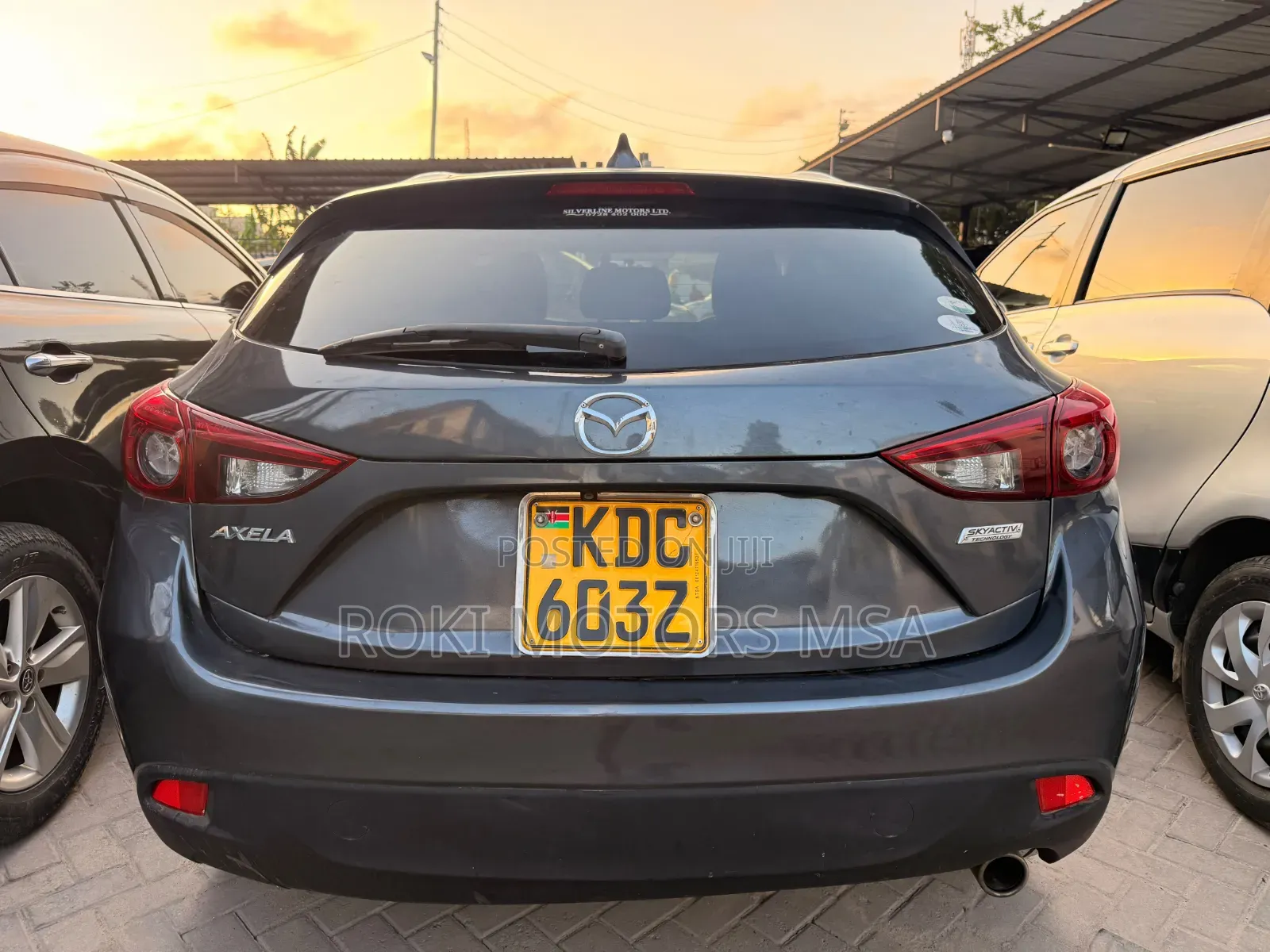 Mazda Axela SV Premium 2014 Gray