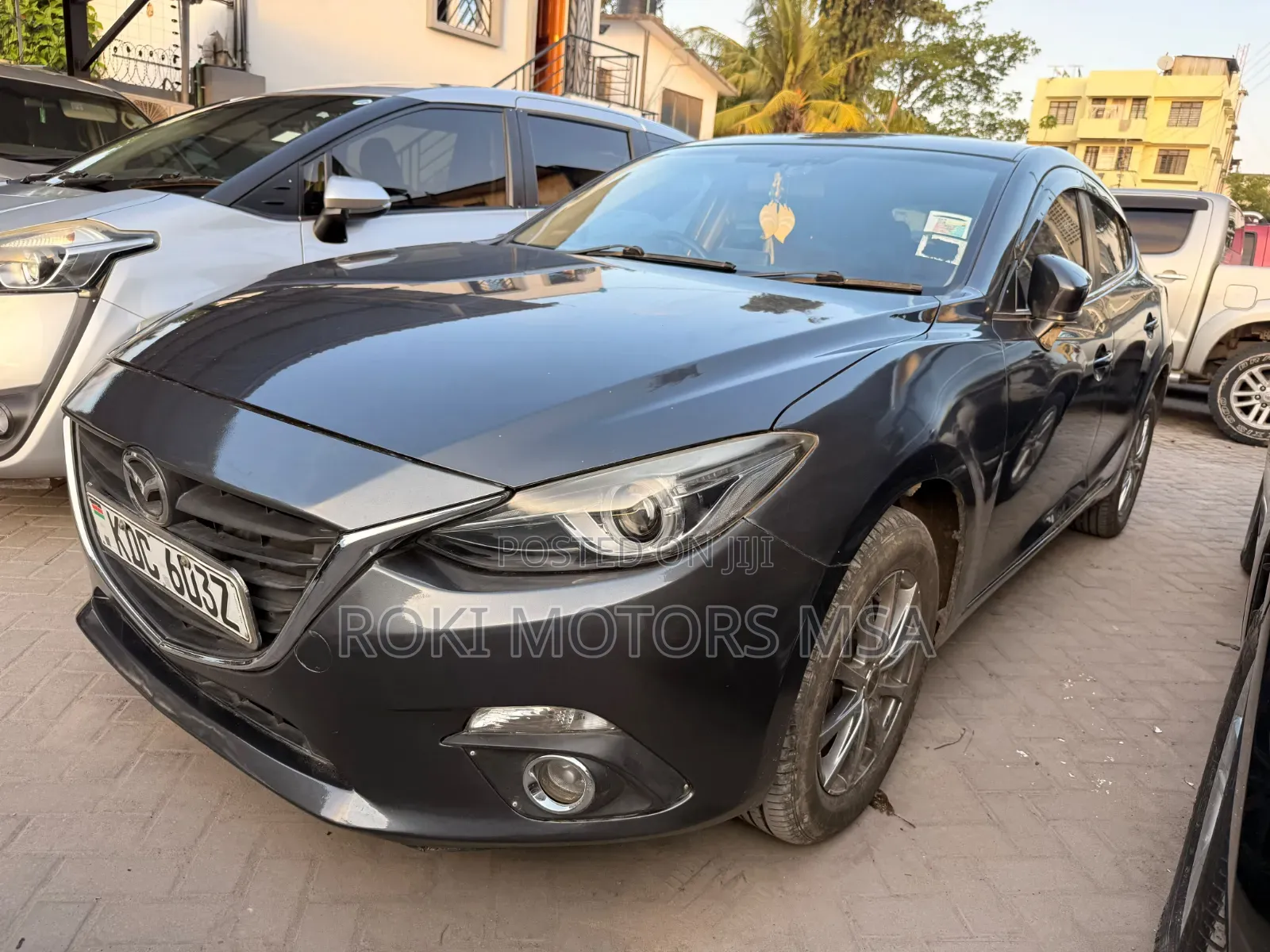 Mazda Axela SV Premium 2014 Gray