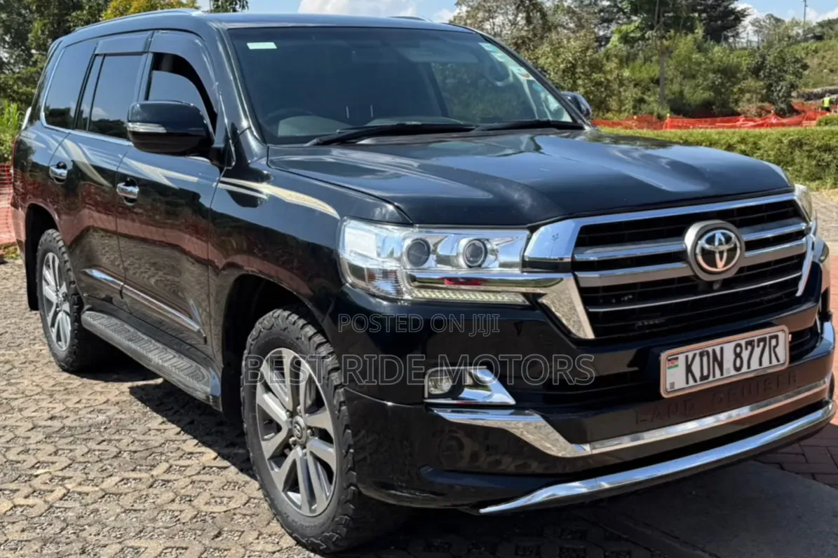 Toyota Land Cruiser 4.6 V8 ZX 2015 Black