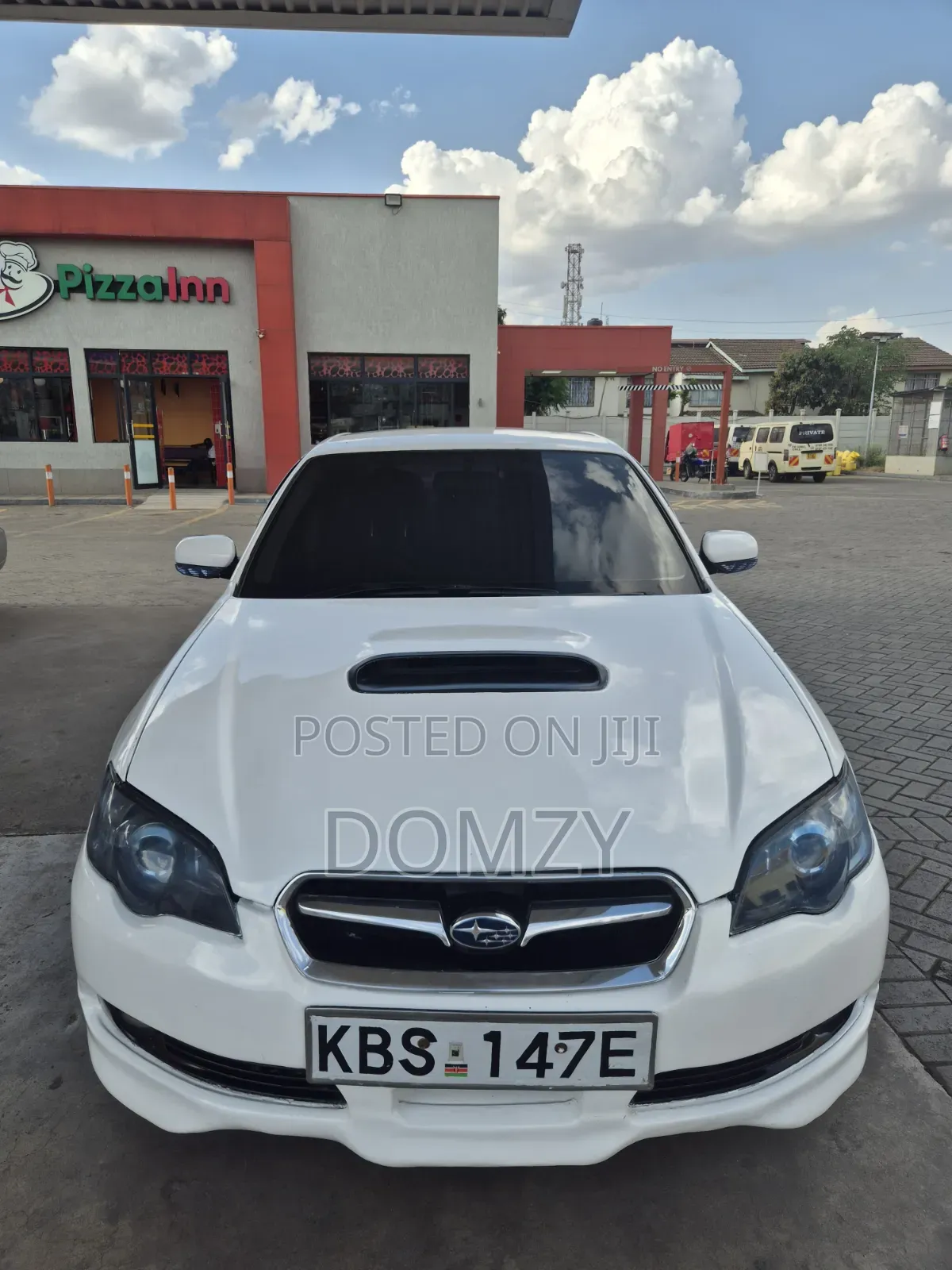 Subaru Legacy 2006 White