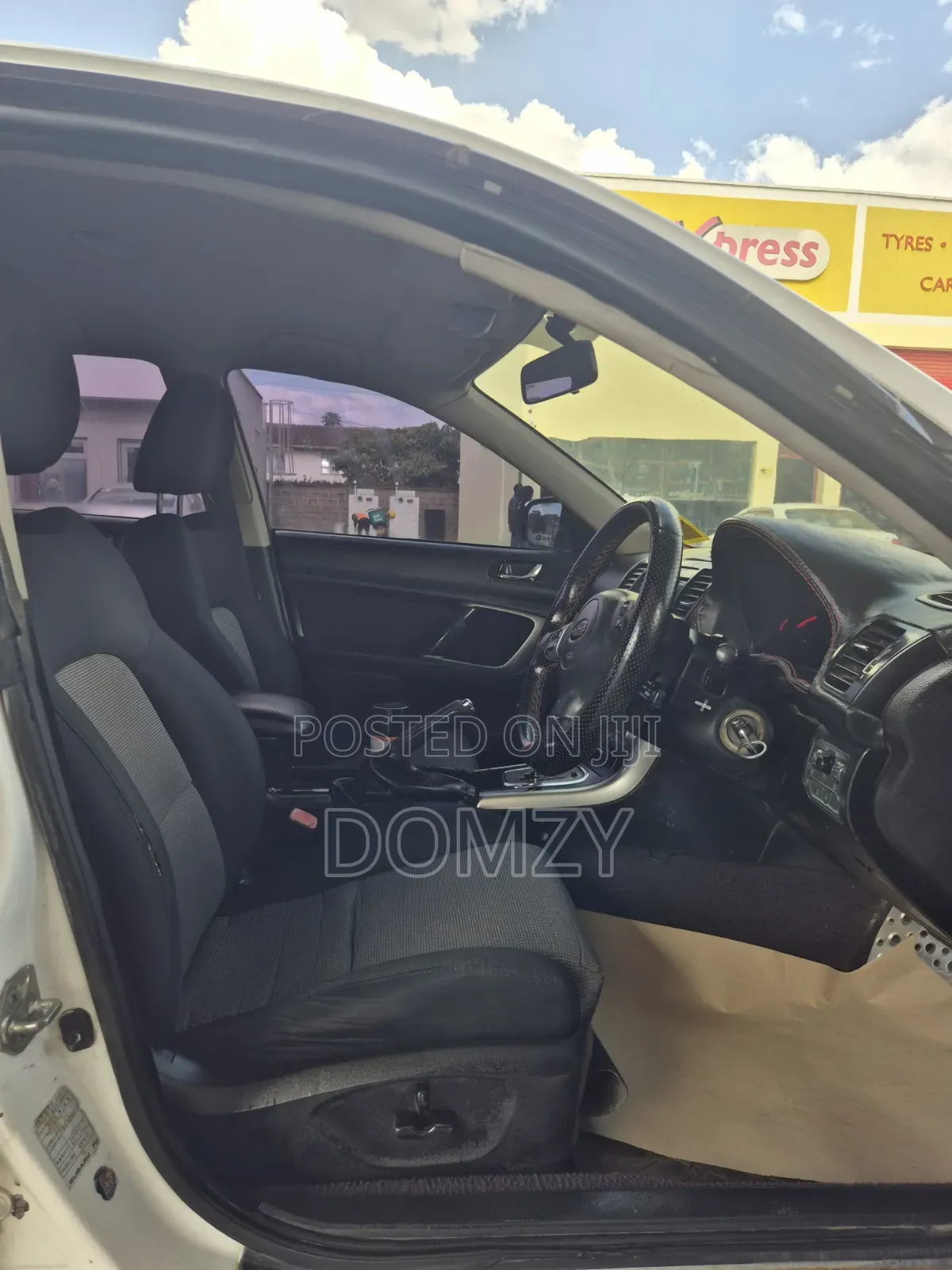 Subaru Legacy 2006 White