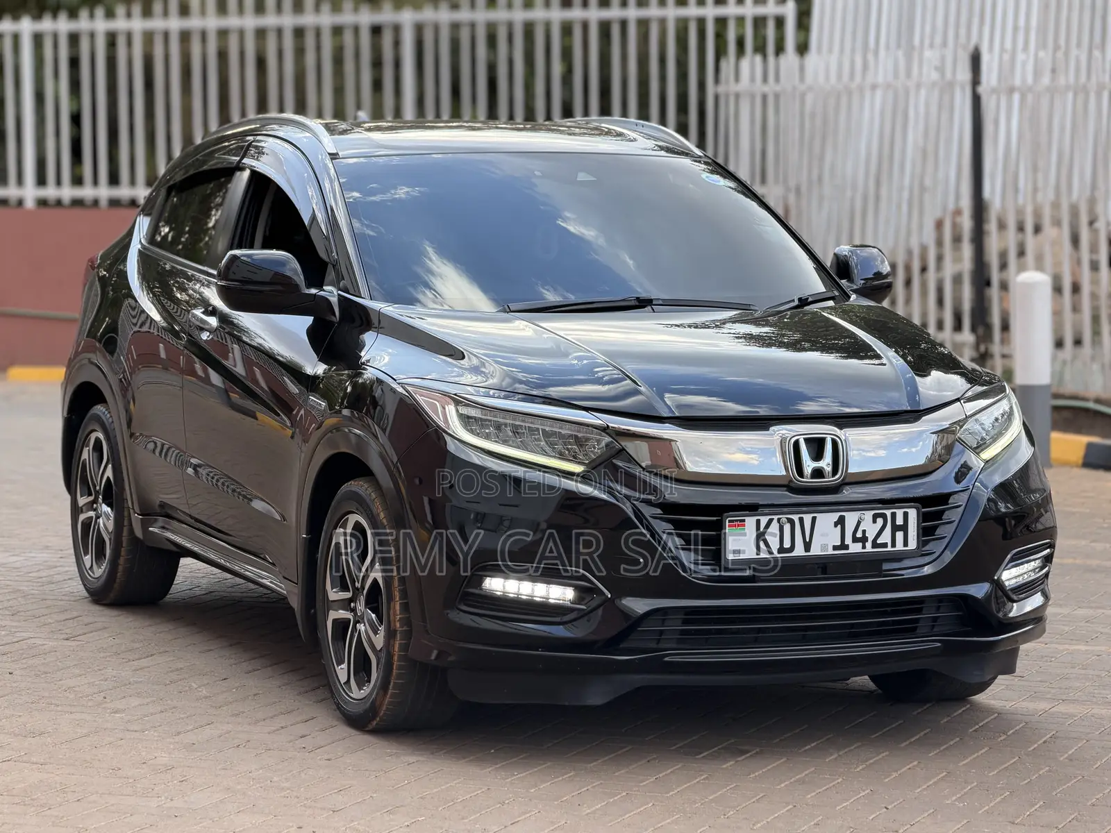 Honda Vezel 1.5 Hybrid 2WD 2018 Black