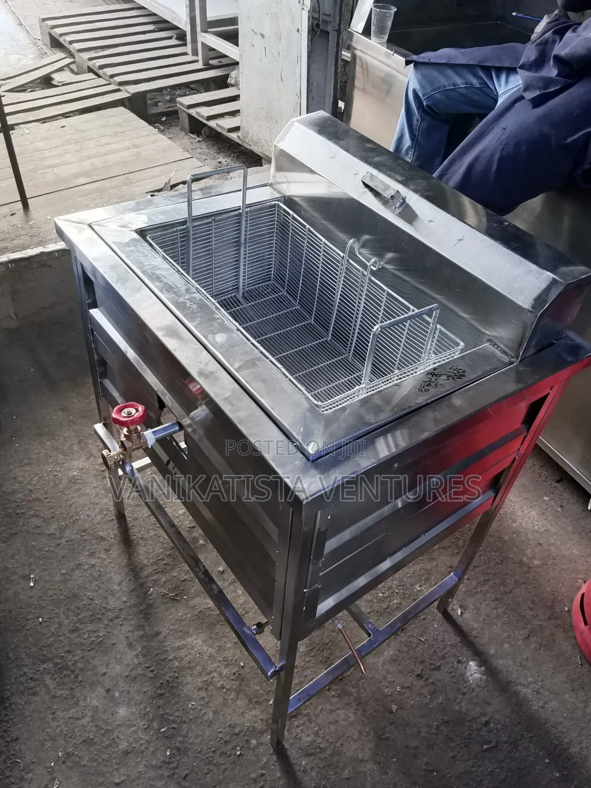 Commercial Fryer, Gas Powered Deep Frying