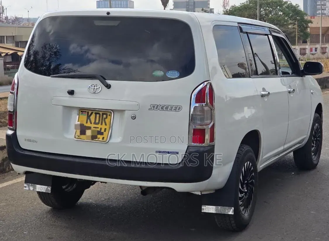 Toyota Succeed 2018 White