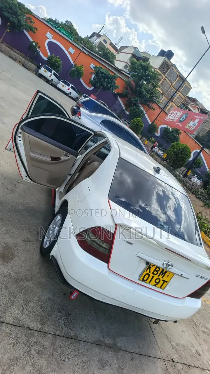 Toyota Corolla 2008 White