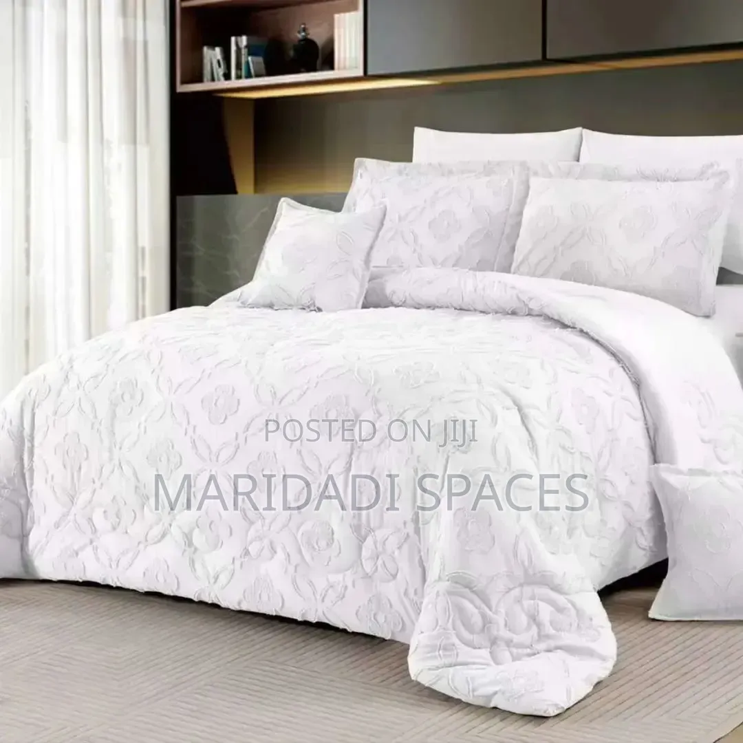 Elevate Your Airbnb/Bedroom With These Tufted Duvet Queen/ King Size