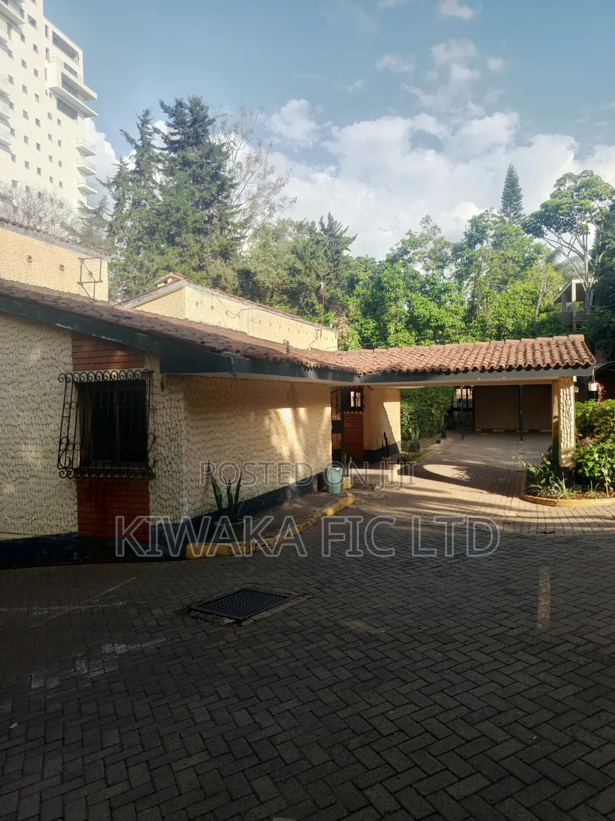 7bdrm House in Lavington, Riverside Drive for rent
