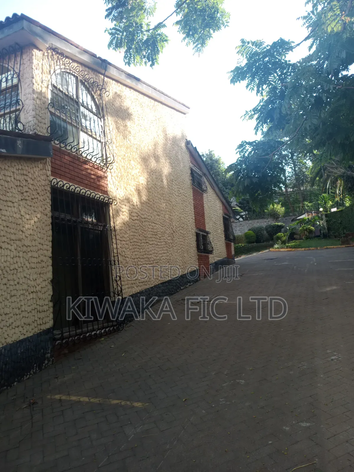 7bdrm House in Lavington, Riverside Drive for rent