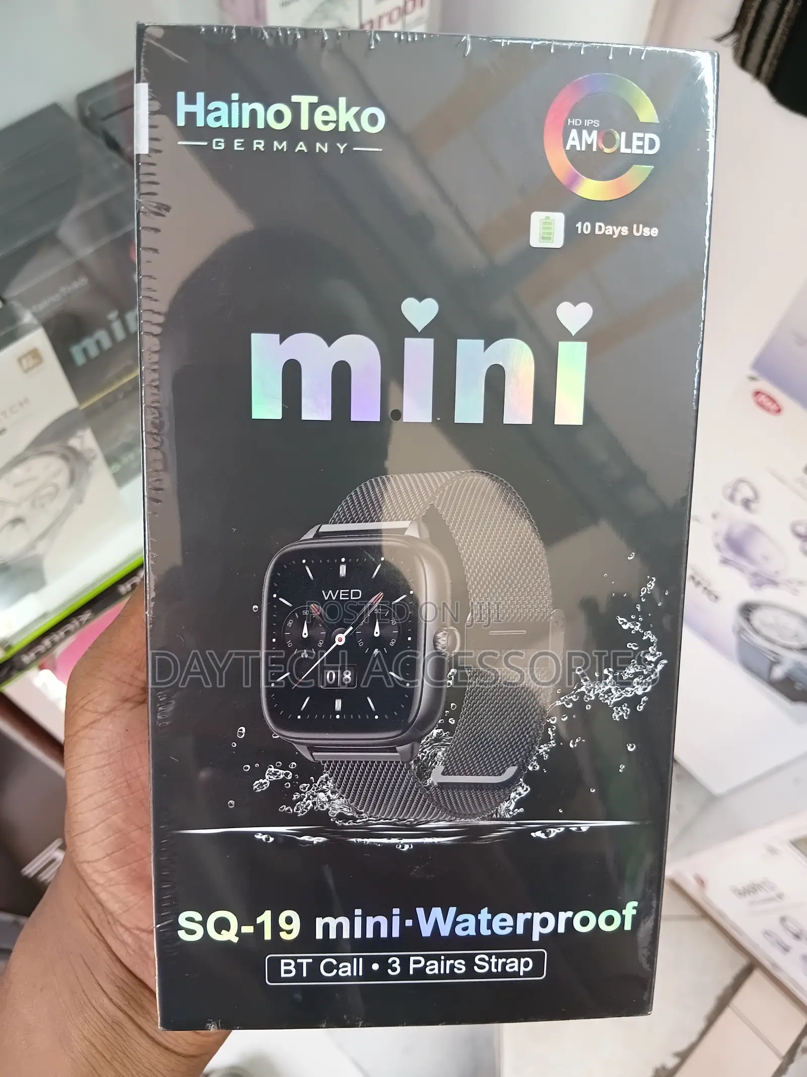 The Haino Teko SQ-19 Mini AMOLED Smartwatch