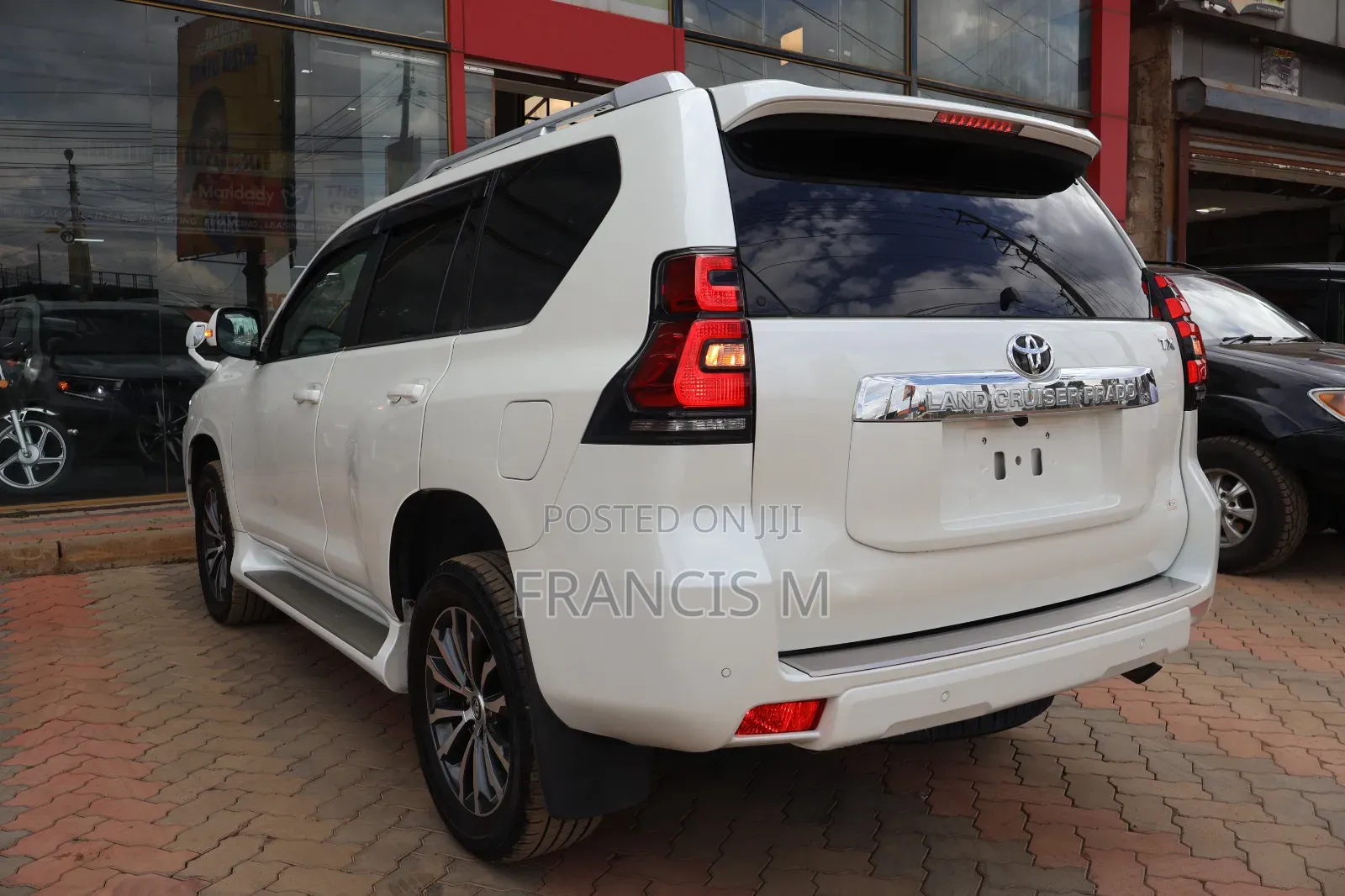Toyota Land Cruiser Prado 2.8 2022 Pearl