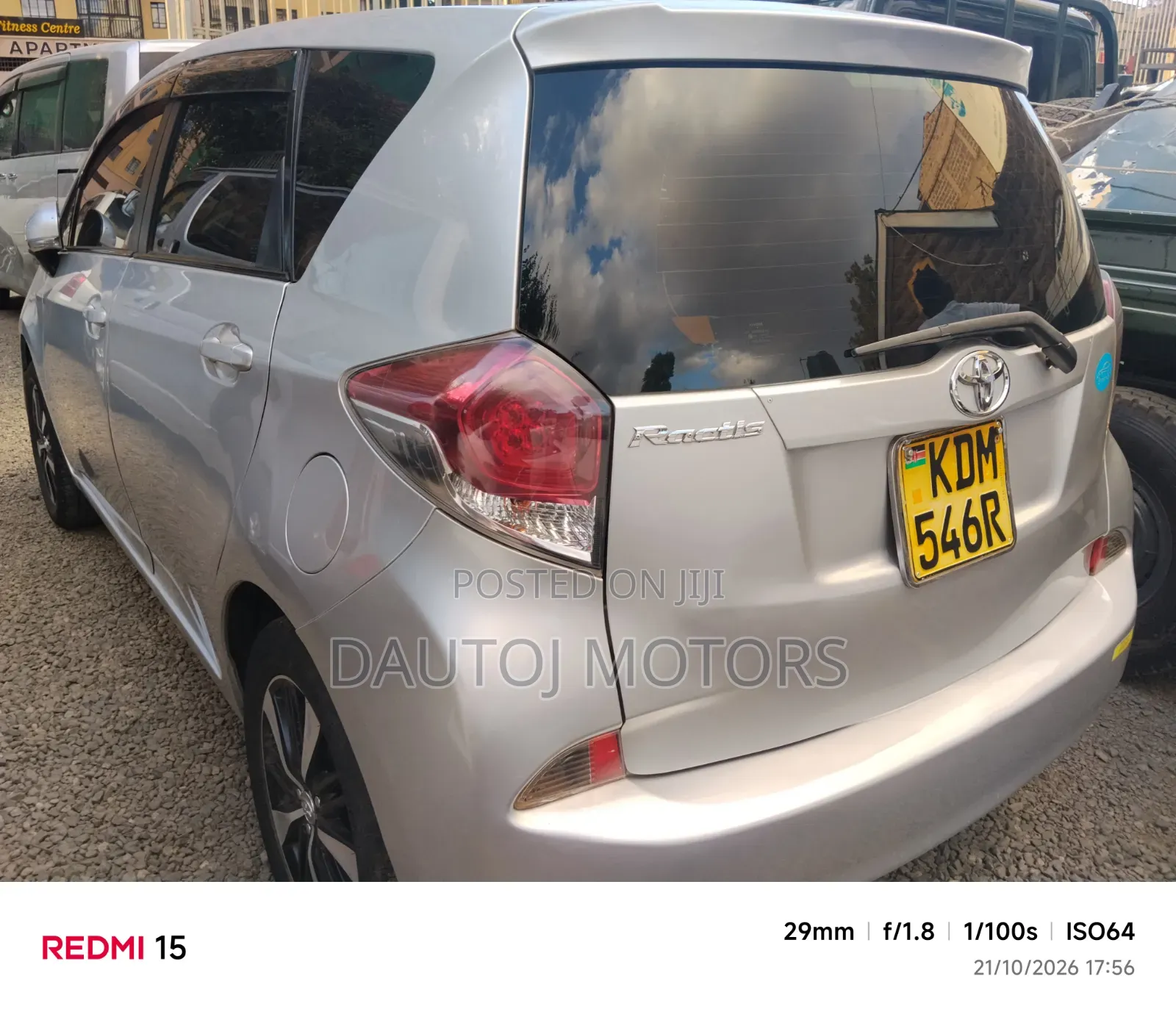 Toyota Ractis 2016 Silver