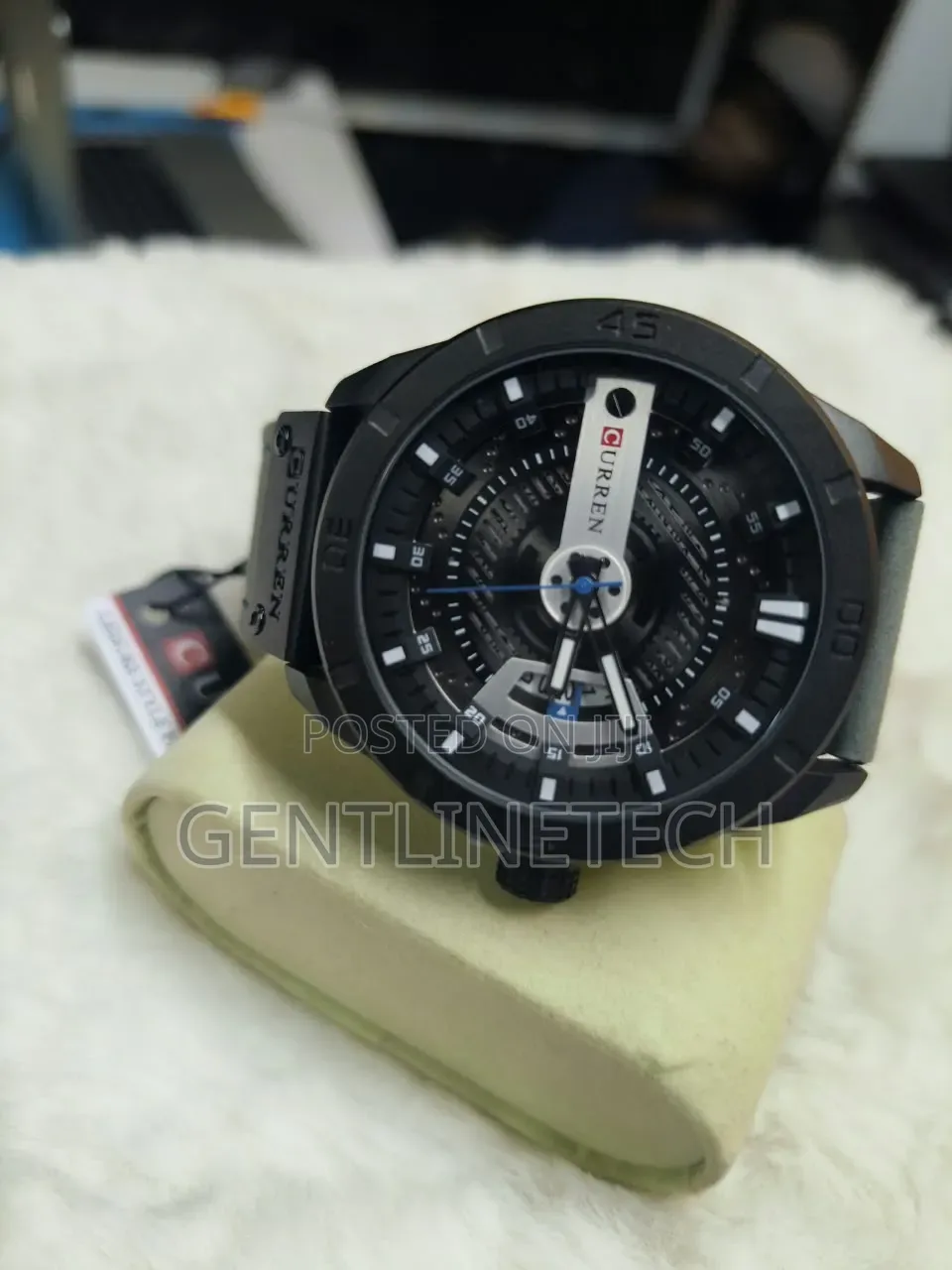 Curren 8301 Sporty Analog Watch – KSh 2,500